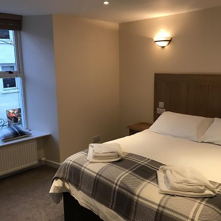 Caledonian Hotel Portree Ngoại thất bức ảnh