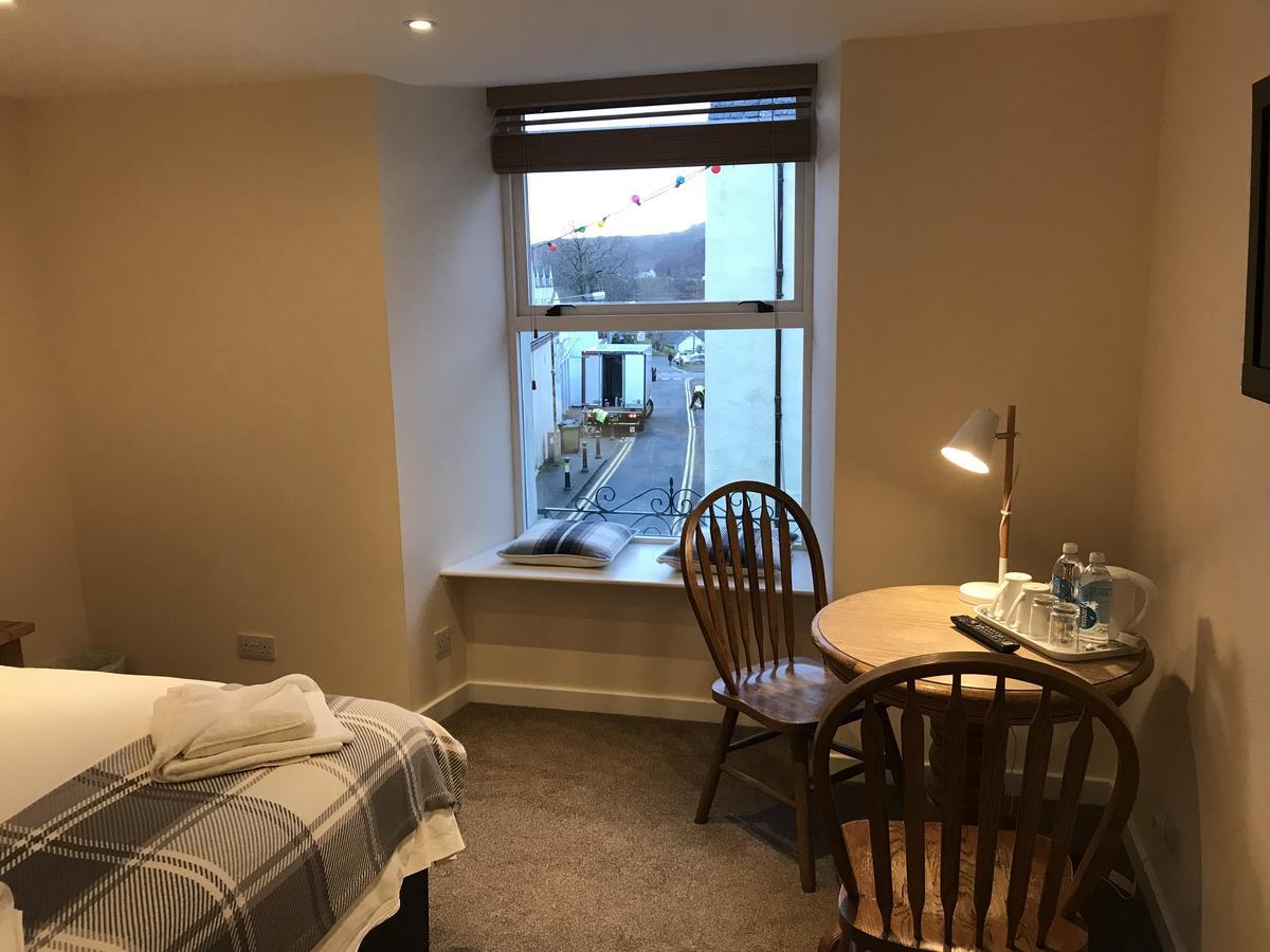 Caledonian Hotel Portree Ngoại thất bức ảnh